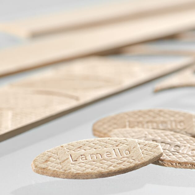 2 Holzlamelle image.jpg