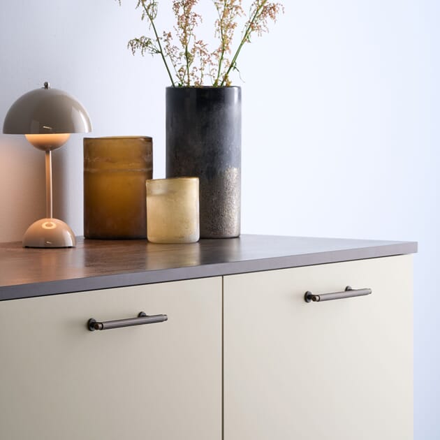 Håndtak 5530 Furnipart villa antikk brun miljø.jpg