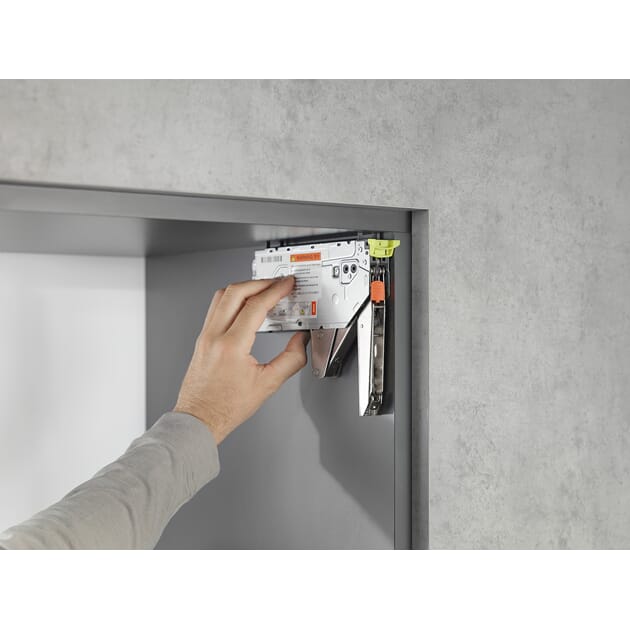 AVENTOS_HK_TOP_Rel HK top 1.jpg