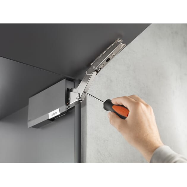 AVENTOS_HK_TOP_Rel HK top 2.jpg