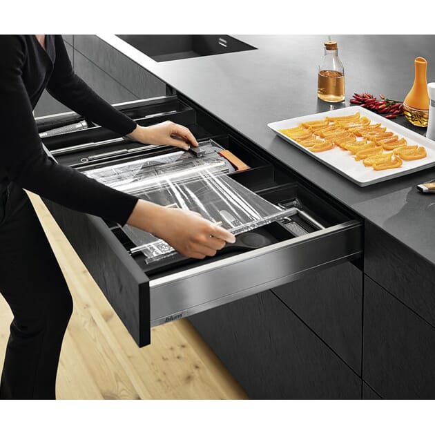 LZC7C0000_Rel Blum_amb0079_3.jpg