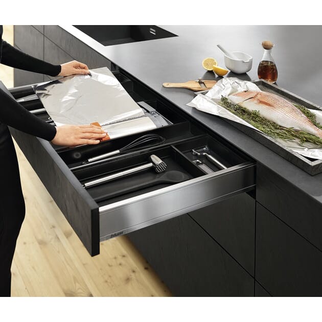 LZC7C0000_Rel Blum_amb0081_3.jpg