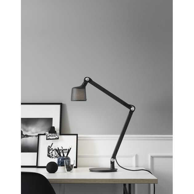 521 Vipp521-TableLamp-Living01-Low.jpg